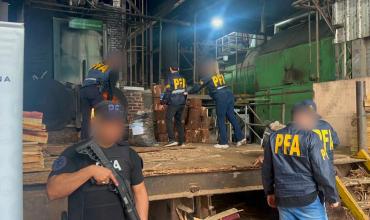 La Policia Federal Argentina  incinero  casi una tonelada  de droga  en Misiones 