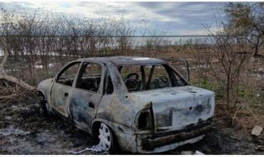 Encontraron dos cuerpos calcinados dentro de un auto a orillas del río Paraná en Santa Fe: “Estaban irreconocibles”