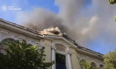 Zelenski denunció que un dron ruso impactó el cuartel general del Servicio de Seguridad de Ucrania