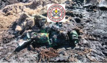 Dos bomberos se intoxicaron por un químico prohibido mientras combatían un incendio en Neuquén