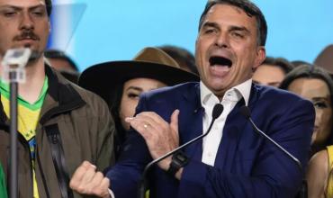 Flávio Bolsonaro sigue achicando la distancia con Lula a menos de un mes de las elecciones