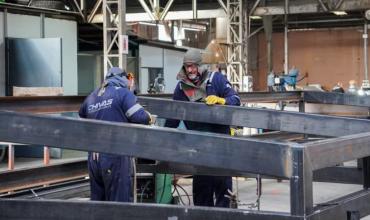 La actividad industrial se derrumbó un 5% en julio: qué sectores fueron los más golpeados