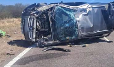 Vuelco cerca de Milagro: dos personas resultaron heridas y una fue trasladada a Chamical