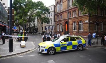 Cuatro heridos y siete detenidos en un apuñalamiento en Londres
