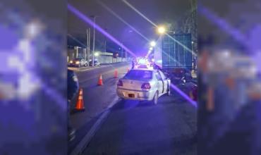 Tragedia en Córdoba: murió tras chocar contra un camión estacionado