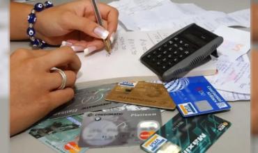 La mora en los créditos a las familias alcanzó el 18% en julio y suma 21 meses de suba continua