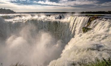 Cataratas del Iguazú: cierran 40 días la Garganta del Diablo por el riesgo de crecidas de El Niño
