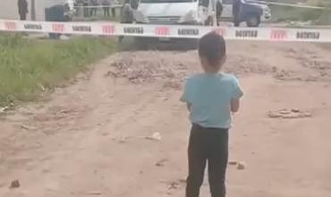 Un grupo de operarios hacía un pozo para instalar un poste de luz y encontró un bebé muerto adentro de una bolsa en Merlo