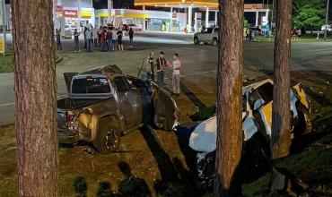 Misiones: Un chico de 14 años que manejaba una Amarok causó una tragedia en la ruta 14: murieron él y otro adolescente