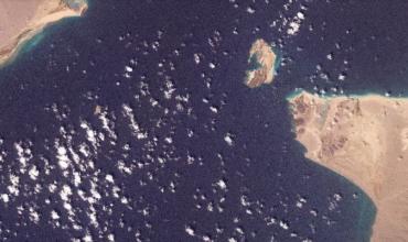 Batalla por el paso de Bab el-Mandeb: los rebeldes hutíes dicen tener el control pese la contraofensiva de la coalición saudita