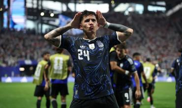 Enzo Fernández en su llegada al país: del “duele mucho” por el retiro de Messi al “ojalá que Scaloni renueve”