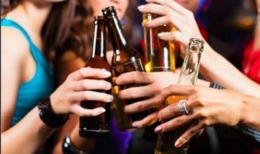 Alcohol en adolescentes: un toxicólogo advirtió por el aumento del consumo y el “apilamiento” de sustancias