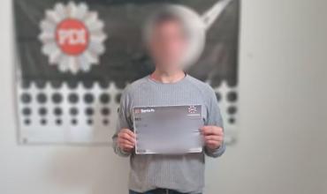 Un falso mentalista le hizo creer a una jubilada que su familia tenía un “maleficio” y le sacó US$25 mil: quedó detenido