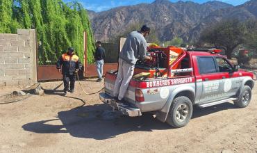 Sanagasta: un incendio en una vivienda provocó daños totales en un equipo de audio y cuatro sillas