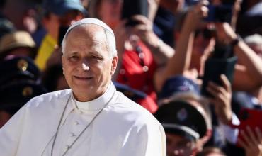 El papa León XIV inicia su gira por Francia con la inmigración y la muerte asistida como principales ejes