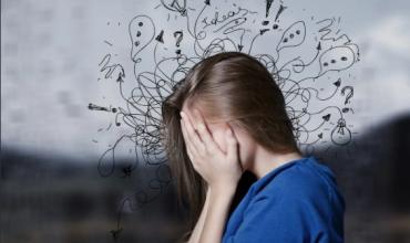 Sobrepensar: una especialista explicó cómo puede afectar al cuerpo y qué hacer para cortar el bucle mental