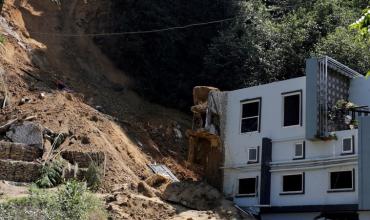Otro trágico alud en Nepal: hay al menos 4 muertos y 12 desaparecidos por una avalancha en la base del pico Himlung