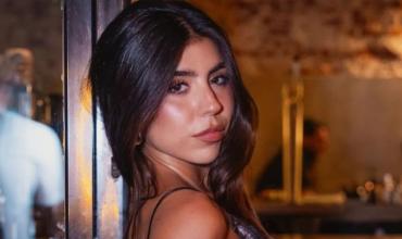 Camila Mayan se puso ropa de látex para un video y un detalle inesperado llamó la atención