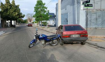 Chepes: una mujer sufrió graves lesiones tras un choque entre una moto y un automóvil
