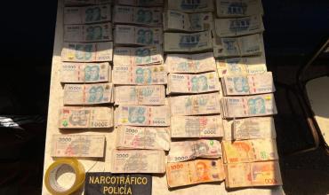 Un riojano llevaba $31 millones escondidos en un colectivo de tours de compras