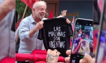 Lula se mostró con una remera sobre Malvinas y reforzó su apoyo al reclamo argentino de soberanía de las islas