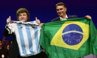 A la espera de los primeros resultados, Milei sigue con optimismo la elección en Brasil y respaldó a Bolsonaro en redes