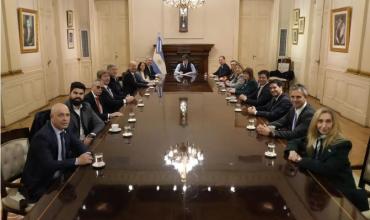 Javier Milei reunió al gabinete: se reencontró con Patricia Bullrich, dijo que viajará a España y festejó "el gran triunfo" de Flávio Bolsonaro