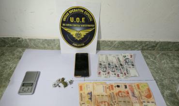 Secuestraron marihuana, una balanza y dinero a un joven de 19 años durante un control de prevención en el centro de Chilecito