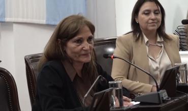 Internaron de urgencia a la diputada Claudia López tras descompensarse en sesión