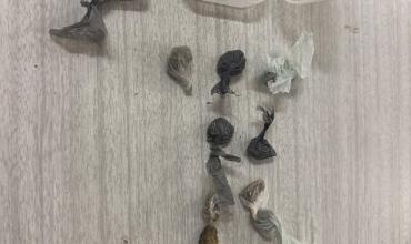 Hallan cannabis en la mochila de un alumno en un colegio secundario de Anguinán