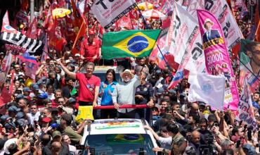 Nueva promesa electoral de Lula: tras la reducción de la jornada laboral, quiere transporte público gratis los fines de semana