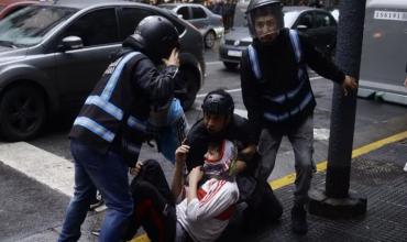 Más de 30 detenidos en la marcha universitaria: Entre los arrestados hay dos  adolescentes de 14 y 17 años