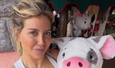 Flores, regalos y una foto vintage, así celebró Wanda Nara el Día de la Madre: “Mi prioridad”