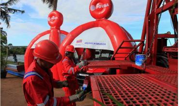 Trabajadores de Petróleos de Venezuela en huelga por bajos salarios y pensiones