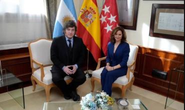 Viaje de Milei a España: una politóloga lo vincula con el apoyo a la oposición y con el "reposicionamiento" global del Presidente