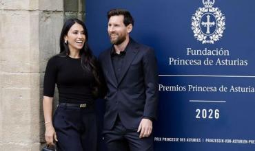 Messi llegó a Oviedo y se prepara para recibir el Premio Princesa de Asturias