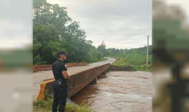 "El Niño" en Misiones: la crecida de los ríos mantiene 14 pasos fronterizos cerrados y ocho pasos terrestres afectados