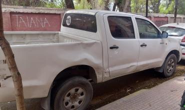 Una motociclista resultó herida tras chocar contra una camioneta en el centro de La Rioja