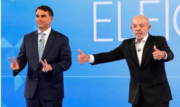 Lula Da Silva tildó de "vergonzosa" la salida de Flávio Bolsonaro de Brasil