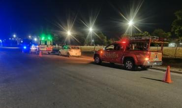 Dos motociclistas resultaron heridos tras chocar contra un automóvil estacionado en La Rioja