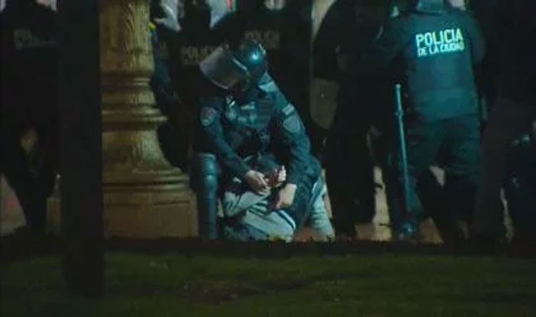 Resultado de imagen para marcha universitaria incidentes