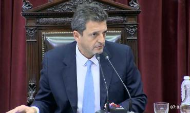 Massa analiza medidas para recortar sueldos de diputados y destinarlos a la salud