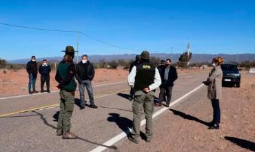Ella 28 años, para ver a su novio de 61, evitó los controles caminando desde La Rioja a Valle Fértil