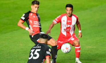 Unión no pudo quebrar el empate con Colón y se quedó afuera