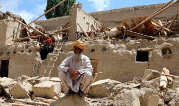Al menos tres personas murieron por un fuerte sismo en Afganistán