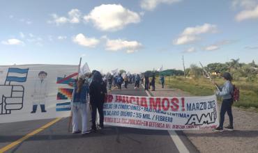 Docentes volvieron a cortar la Ruta N°38