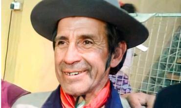 El gobierno de Quintela somete a sus trabajadores y les paga 6 mil pesos: Son los "chalecos rojos" de Famatina