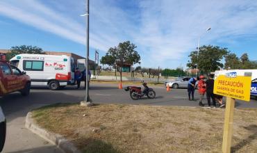 La Rioja: una mujer fue hospitalizada tras caer de su motocicleta en avenida Primero de Marzo
