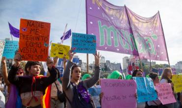 Multitudinaria marcha para conmemorar nuevo aniversario de Ni Una Menos
