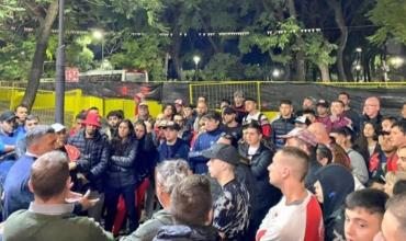 Hinchas de Huracán se manifestaron por los malos resultados
